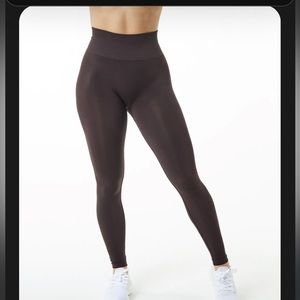 Alphalete Amplify leggings